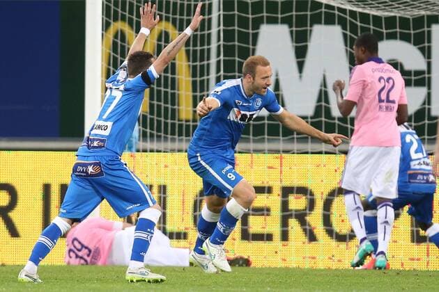 - GENT, BELGIUM: Gent s Laurent Depoitre celebrates after scoring the 1-0 goal during the Jupiler Pro League match between KAA Gent and RSC Anderlecht, Thursday 30 April 2015 in Gent, on the fifth day of the Play-off 1. BRUNOxFAHY x80475186x