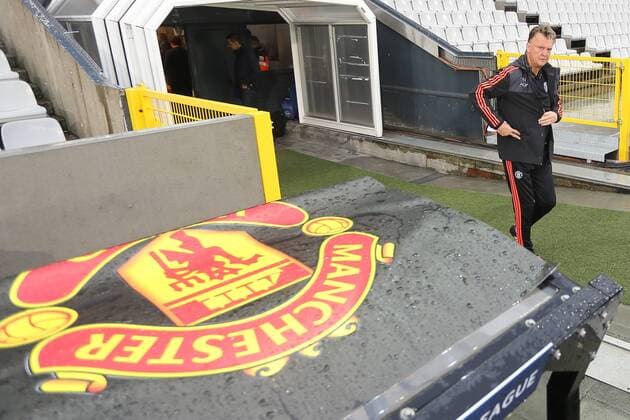 - BRUGGE, BELGIUM: Manchester s head coach Louis van Gaal arrives for a training session of British soccer club Manchester United ManU in Brugge, Tuesday 25 August 2015. Tomorrow Belgian first league soccer team Club Brugge will play the return game of the play-offs of the Uefa Champions League competition against British soccer club Manchester United FC. Manchester United won the first leg 3-1. BRUNOxFAHY x84611007x