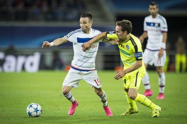 - GENT, BELGIUM: Lyon s Mathieu Valbuena and Gent s Sven Kums fight for the ball during the first game in the group stage of the Uefa Champions League competition, in group H, between Belgian first league soccer team KAA Gent and Olympique Lyon, in Gent, Wednesday 16 September 2015. JASPERxJACOBS x85281855x