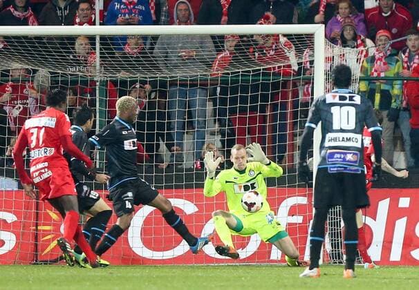 - GENT, BELGIUM: Gent s goalkeeper Matz Sels pictured during a return leg of Cofidis Cup 1 4 final game between AA Gent and KV Kortrijk, in Gent, Tuesday 14 January 2014. First leg was 1-0 for Gent. VIRGINIExLEFOUR x51536593x