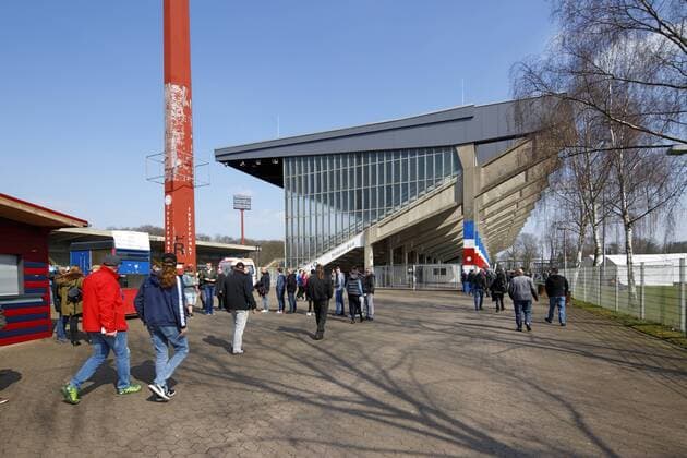 Fussball, Regionalliga West, 2017 2018, Grotenburg-Stadion in Krefeld-Bockum, Niederrhein, Nordrhein-Westfalen, Heimspielstaette des KFC Uerdingen 05, baufaellig, marode, renovierungsbeduerftig, Zuschauertribuene Sport, Fussball, Regionalliga West, 2017 2018, Grotenburg-Stadion in Krefeld-Bockum, Niederrhein, Nordrhein-Westfalen, Heimspielstaette des KFC Uerdingen 05, baufaellig, marode, renovierungsbeduerftig, Zuschauertribuene, sports, football, Regional League West, 2017 2018, Grotenburg Stadium in Krefeld-Bockum, Lower Rhine, North Rhine-Westphalia, home ground of KFC Uerdingen 05, ramshackle, dilapidated, in need of renovation, grand stand
