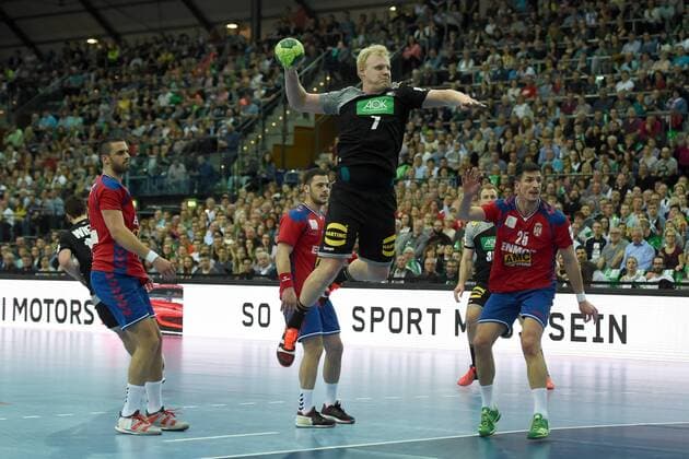 Handball, Herren, Länderspiel in Leipzig, Saison 2017 18, Deutschland - Serbien, Stevan Sretenovic (Nr. 41, Serbien), Patrick Wiencek (Nr. 7, Deutschland), Nemanja Zelenovic (Nr. 25, Serbien), 04.04.18, Copyright: xMichaelxHundtx xMatthiasxKochx