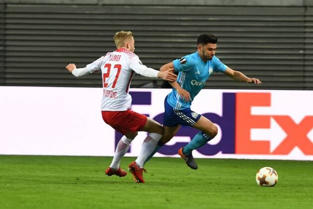 Fussball, Herren, Saison 2017 2018, Europa League (Viertelfinale, Hinspiel), RB Leipzig - Olympique Marseille, Konrad Laimer (Nr. 27, RB Leipzig), Morgan Sanson (Nr. 8, Olympique Marseille), 05.04.2018, Copyright: xMatthiasxKochx