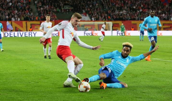 RB Leipzig - Marseille Fussball Euro League Leipzig, 05.04.2018, Red Bull Arena, Fussball, UEFA EURO EM Europameisterschaft Fussball League, Viertelfinale, Hinspiel , RB Leipzig vs. Olympique Marseille , Im Bild von links; Timo Werner (11, RB Leipzig) und Jordan Amavi (18, Marseille). ,