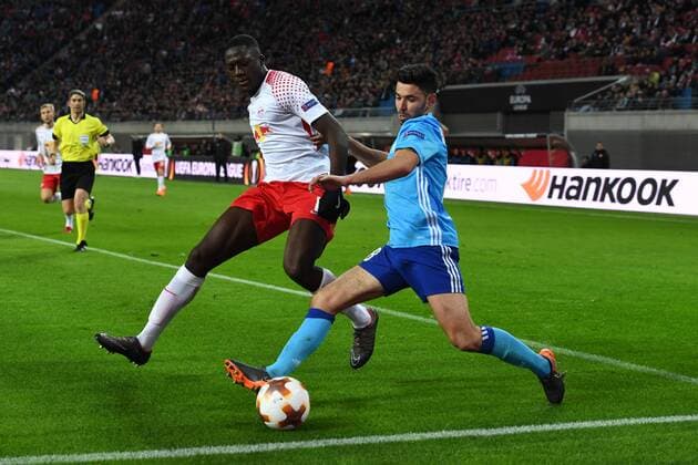 Fussball, Herren, Saison 2017 2018, Europa League (Viertelfinale, Hinspiel), RB Leipzig - Olympique Marseille, Ibrahima Konate (Nr. 6, RB Leipzig), Morgan Sanson (Nr. 8, Olympique Marseille), 05.04.2018, Copyright: xMatthiasxKochx