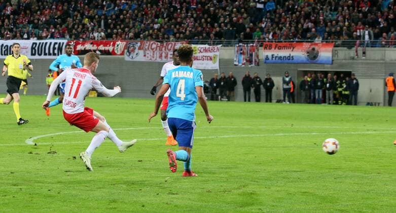 RB Leipzig - Marseille Fussball Euro League Leipzig, 05.04.2018, Red Bull Arena, Fussball, UEFA EURO EM Europameisterschaft Fussball League, Viertelfinale, Hinspiel , RB Leipzig vs. Olympique Marseille , Im Bild; Tor für RB Leipzig. Timo Werner (11, RB Leipzig) erzielt den Treffer zum 1:0. ,
