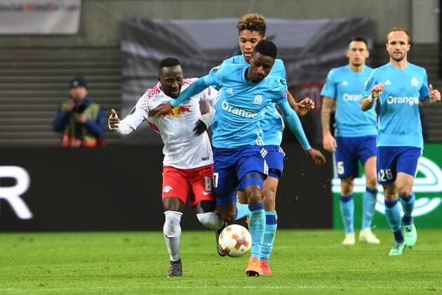 Fussball, Herren, Saison 2017 2018, Europa League (Viertelfinale, Hinspiel), RB Leipzig - Olympique Marseille, Naby Keita (Nr. 8, RB Leipzig), Bouna Sarr (Nr. 17, Olympique Marseille), 05.04.2018, Copyright: xMatthiasxKochx