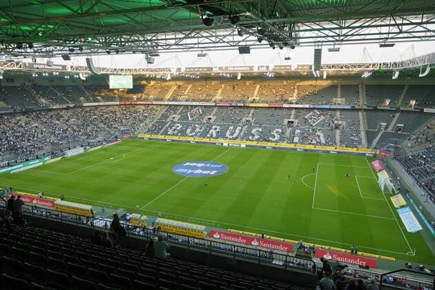 Stadionansicht vor dem Spiel, Zuschauertribuene, Besucher, Fussballfans, Fussball, Bundesliga, 2017 2018, Stadion Borussia Park, Borussia Moenchengladbach vs VfL Wolfsburg 3:0 Fussball, Bundesliga, 2017 2018, Borussia Moenchengladbach vs VfL Wolfsburg 3:0, Stadion Borussia-Park, Stadionansicht vor dem Spiel, Zuschauertribuene, Besucher, Fussballfans, sports, football, Bundesliga, 2017 2018, Borussia Moenchengladbach vs VfL Wolfsburg 3:0, Stadium Borussia Park, stadium view before the game, stands, visitors, football fans