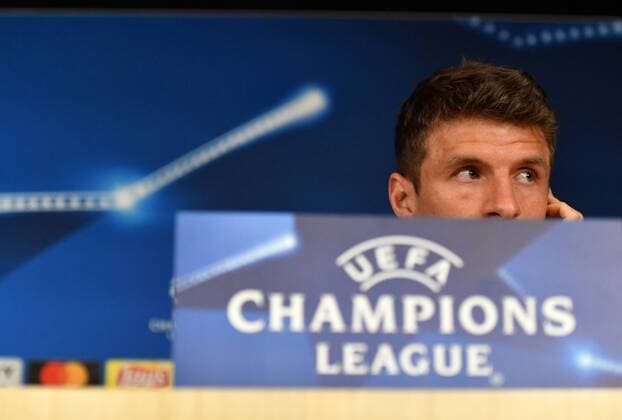 Thomas Müller (FC Bayern) nachdenkloich bei dert PK Pressekonferenz, PK, vor dem Spiel Real Madrid - FC Bayern UEFA-Champions League, CL, Halbfinale, 1 2 Finale, Rückspiel, Saison 2017 2018, Fußball, Fussball, soccer, Herren, Deutschland, Germany, Madrid, 30.4.2018 Stadion Bernabeu