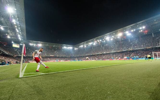 03.05.2018, Red Bull Arena, Salzburg, AUT, UEFA EL, FC Salzburg vs Olympique Marseille, Halbfinale, Rueckspiel, im Bild Valon Berisha (FC Salzburg) during the UEFA Europa League Semifinal, 2nd Leg Match between FC Salzburg and Olympique Marseille at the Red Bull Arena in Salzburg, Austria on 2018 05 03. Salzburg