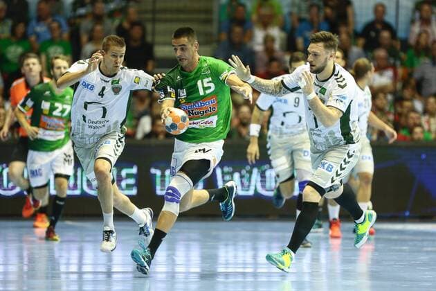 Frisch Auf Göppingen vs Füchse Berlin. vl Bjarki Mar Elisson (Berlin, 4), Zarko Sesum (Göppingen, 15), Johan Koch (Berlin, 77) Zweikampf, Duell, Kampf, tackle Frisch Auf Göppingen vs Füchse Berlin, Ottostadt Magdeburg EHF Cup Finals 2018, Saison 2017 2018, 19.05.2018 Magdeburg Copyright: xEibner-Pressefotox EP_taeger