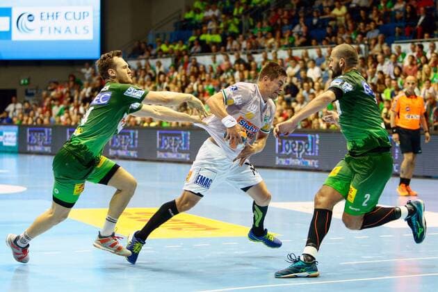 SC Magdeburg vs Frisch Auf Göppingen. vl Christian O Sullivan (Magdeburg, 24), Allan Damgaard (Göppingen, 7), Zeljko Musa (Magdeburg, 2) Zweikampf, Duell, Kampf, tackle SC Magdeburg vs Frisch Auf Göppingen, Handball, Ottostadt Magdeburg EHF Cup Finals 2018, Saison 2017 2018, 20.05.2018 Magdeburg Copyright: xTaegerEibner-Pressefotox EP_taeger