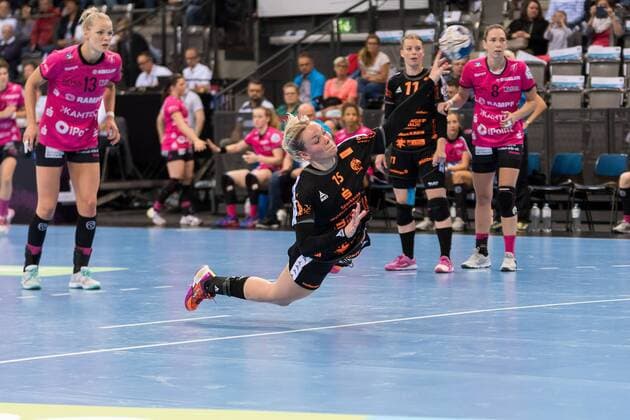 Annika Busch (HSG Bad Wildungen Vipers 15), HSG Bad Wildungen Vipers gegen TuS Metzingen, Handball, OLYMP Final4, HBF, Handball Pokalfinale, Spiel um Platz 3, 1. Bundesliga, Frauen, 20.05.2018, HSG Bad Wildungen Vipers gegen TuS Metzingen, Handball, OLYMP Final4, HBF, Handball Pokalfinale, Spiel um Platz 3, 1. Bundesliga, Frauen, 20.05.2018 Stuttgart Copyright: xFrankx Eibner-Pressefotox EP_wfk