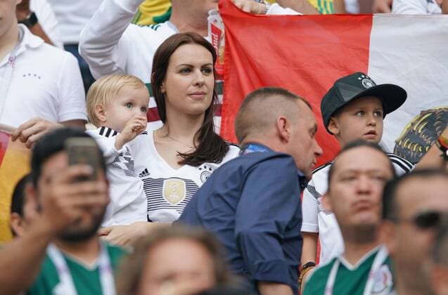Germany - Mexico, Soccer, Moscow, June 17, 2018 Spielerfrau Jessica Farber, Frau von Tony Kroos 8, und Kinder GERMANY - MEXICO FIFA World Cup WM Weltmeisterschaft Fussball 2018 RUSSIA, Group F, Season 2018 2019, June 17, 2018 L u z h n i k i Stadium in Moscow, Russia. Photo: MAGICS Peter Schatz