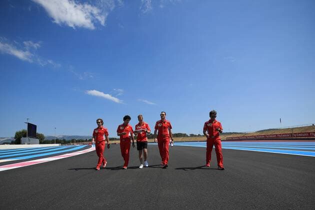 Sebastian Vettel (Scuderia Ferrari) besichtigt mit Teammitgliedern die Strecke, Grosser Preis von Frankreich 2018, Rennen, Motorsport, Formel 1, 21.06.2018, Grosser Preis von Frankreich 2018, Rennen, Motorsport, Formel 1, 21.06.2018 Le Castellet Copyright: xIllman Eibner-Pressefotox EP_eer