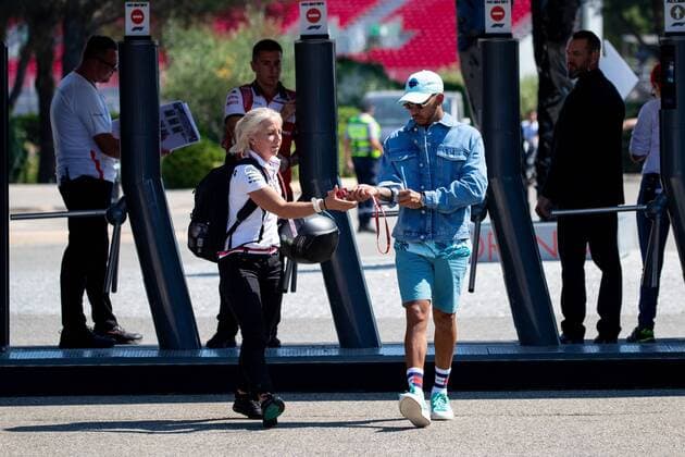 Lewis Hamilton (Mercedes AMG Petronas Formula One Team) kommt an die Strecke, Grosser Preis von Frankreich 2018, Rennen, Motorsport, Formel 1, 21.06.2018, Grosser Preis von Frankreich 2018, Rennen, Motorsport, Formel 1, 21.06.2018 Le Castellet Copyright: xIllman Eibner-Pressefotox EP_eer