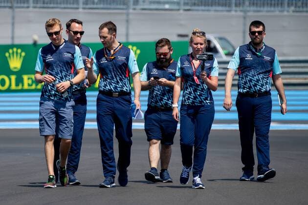 Sergei Sirotkin (Williams Martini Racing) besichtigt mit Teammitgliedern die Strecke, Grosser Preis von Frankreich 2018, Rennen, Motorsport, Formel 1, 21.06.2018, Grosser Preis von Frankreich 2018, Rennen, Motorsport, Formel 1, 21.06.2018 Le Castellet Copyright: xIllman Eibner-Pressefotox EP_eer
