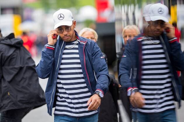 28.06.2018, Red Bull Ring, Spielberg, AUT, FIA, Formel 1, Grosser Preis von Oesterreich, Vorberichte, im Bild Lewis Hamilton (GBR, Mercedes) British Formula One driver Lewis Hamilton of Mercedes during preparations of the Austrian FIA Formula One Grand Prix at the Red Bull Ring in Spielberg, France on 2018 06 28. Spielberg