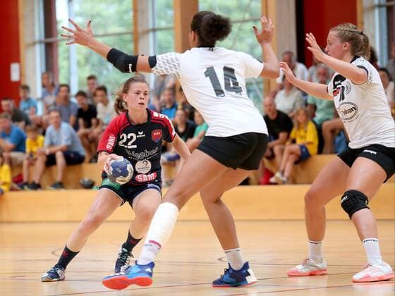 Marie Christine Beddies ( SG H2Ku Heerrenberg Kuties ) Aimee von Pereira ( Deutschland U18 ) Maxi Muehlner ( Deutschland U18 ), SG H2Ku Herrenberg Frauen vs. Deutschland U18, Handball, Esslinger Marktplatztunier 2018, Handball, 20.07.2018, SG H2Ku Herrenberg Frauen vs. Deutschland U18, Handball, Esslinger Marktplatztunier 2018, Handball, 20.07.2018 Echterdingen Copyright: xLangerx xEibner-Pressefotox EP_HLR