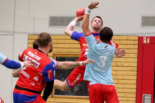 Romas Kirveliavicius ( HBW Balingen ) Fabian Wiede ( Fuechse Berlin ), HBW Balingen vs. Fuechse Berlin, Handball, Esslinger Marktplatztunier 2018, Handball, 20.07.2018, HBW Balingen vs. Fuechse Berlin, Handball, Esslinger Marktplatztunier 2018, Handball, 20.07.2018 Altach Copyright: xLangerx xEibner-Pressefotox EP_HLR