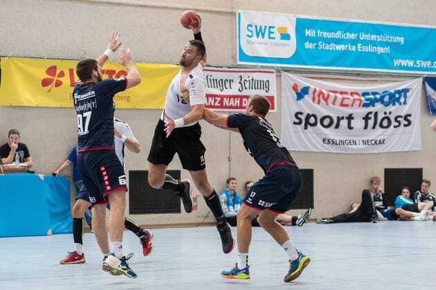 Jonathan Fischer (SG BBM Bietigheim 97), Ilyes Ferenc (Tatabanya KC 18), Michael Oehler (SG BBM Bietigheim 17), SG BBM Bietigheim vs. Tatabanya KC , 53. Esslinger Marktplatzturnier, Reichstadt-Pokal 2018, Handballl, DKB, Herren, 1.Bundesliga, Saison 18 19, GER, 21.07.2018, SG BBM Bietigheim vs. Tatabanya KC , 53. Esslinger Marktplatzturnier, Reichstadt-Pokal 2018, Handballl, DKB, Herren, 1.Bundesliga, Saison 18 19, GER, 21.07.2018 Esslingen Copyright: xEIBNER WolfgangxFrankx EP_WFK