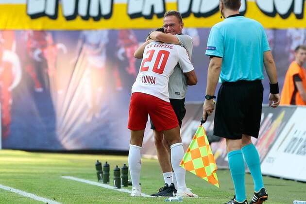 26.07.2018, xtgx, Fussball Europa League Qualifikation 2.Runde, RB Leipzig - BK Haecken emspor, v.l. nach Tor zum 2:0, Mateus Cunha (Leipzig, 20) und Ralf Rangnick (Leipzig, Trainer) Jubel, Torjubel, jubelt über das Tor, celebrate the goal, celebration Leipzig