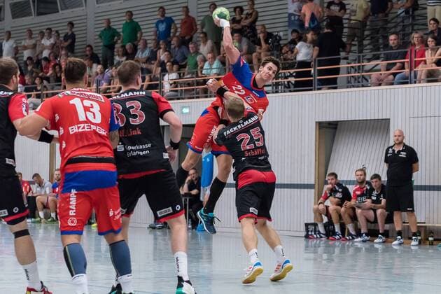 Jona Schoch (HBW Balingen-Weilstetten 22), Jan Schaeffer (HC Erlangen 25)HBW Balingen-Weilstetten vs. HC Erlangen , 24. Sparkassen-Cup , Handballl, DKB, Herren, 2.Bundesliga, 1.Bundesliga, Saison 18 19, GER, 27.07.2018, HBW Balingen-Weilstetten vs. HC Erlangen , 24. Sparkassen-Cup , Handballl, DKB, Herren, 2.Bundesliga, 1.Bundesliga, Saison 18 19, GER, 27.07.2018 Altensteig Copyright: xEIBNER WolfgangxFrankx EP_WFK