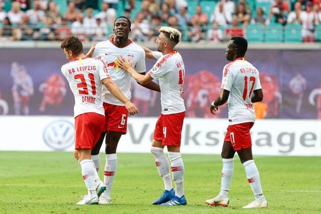 09.08.2018, xtgx, Fussball Europa League 3. Qualirunde, RB Leipzig - CS Universitatea Craiova emspor, v.l. Diego Demme (Leipzig, 31), Ibrahima Konate (Leipzig, 6), Kevin Kampl (Leipzig, 44), Bruma (Leipzig, 17) Jubel, Torjubel, jubelt über das Tor, celebrate the goal, celebration Leipzig