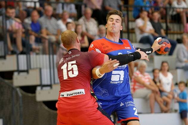 Neje Zmarvic ( ALPLA HC Hard ) Rene Zobel ( HBW Balingen ), HBW Balingen vs. ALPLA HC Hard, Handball, Freundschaftsspiel, 2018 2019, 09.08.2018, HBW Balingen vs. ALPLA HC Hard, Handball, Freundschaftsspiel, 2018 2019, 09.08.2018 Balingen Copyright: xLangerx xEibner-Pressefotox EP_HLR
