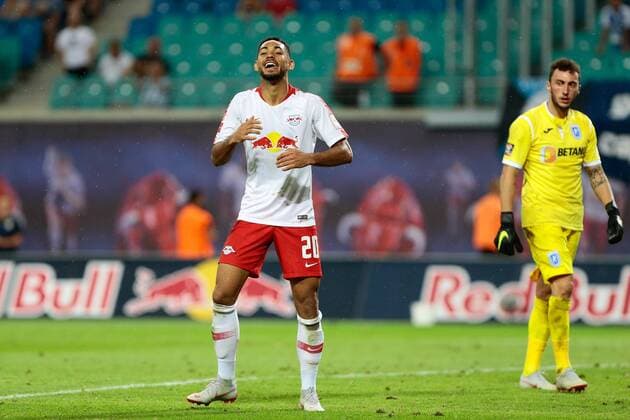 09.08.2018, xtgx, Fussball Europa League 3. Qualirunde, RB Leipzig - CS Universitatea Craiova emspor, v.l. Mateus Cunha (Leipzig, 20) tanzt im Strafraum, Jubel, Torjubel, jubelt über das Tor, celebrate the goal, celebration Leipzig