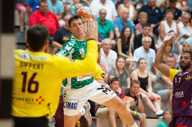 42 Nemanja Zelenovic (Frisch Auf Göppingen), 16 Arnaud Siffert (HBC Nantes), HBC Nantes vs. Frisch Auf! Göppingen, Sparkassencup 2018, Handball, Herren, 1.Bundesliga, Ligue Nationale de Handball, 12.08.2018, Sparkassen-Cup Ehingen 2018, 12.08.2018 Ehingen Copyright: xEIBNER Michael_Schmidtx EP_MST