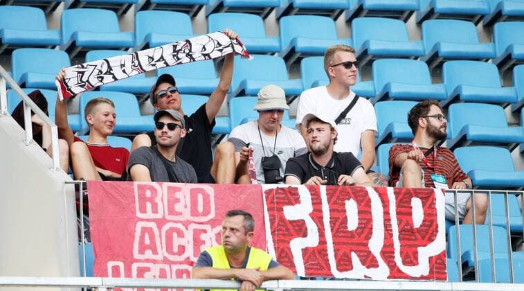 Craiova - RB Leipzig Fussball Euro League Quali Craiova, 16.08.2018, Stadionul Ion Oblemenco, Fussball, UEFA EURO EM Europameisterschaft Fussball League , Qualifikation, 3.Runde, Rückspiel, CS Universitatea Craiova vs. RB Leipzig , Im Bild; Fans von RB Leipzig. ,