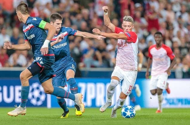 29.08.2018, Red Bull Arena, Salzburg, AUT, UEFA CL, FC Salzburg vs Roter Stern Belgrad, Qualifikation, Rueckspiel, im Bild Vujadin Savic (Roter Stern Belgrad), Milos Degenek (Roter Stern Belgrad), Hannes Wolf (Salzburg) during the UEFA Champions League Qualification, 2nd Leg Match between FC Salzburg and Red Star Belgrade at the Red Bull Arena in Salzburg, Austria on 2018 08 29. Salzburg