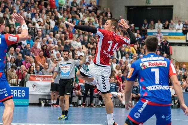Lukas Ossenkopp (Handball Sportverein Hamburg 14), Jannik Hausmann (HBW Balingen-Weilstetten 07), HBW Balingen-Weilstetten vs. Handball Verein Hamburg, Handballl, DKB, Herren, 2.Bundesliga, 2. Spieltag, Saison 18 19, GER, 31.08.2018, HBW Balingen-Weilstetten vs. Handball Sport Verein Hamburg, Handballl, DKB, Herren, 2.Bundesliga, 2. Spieltag, Saison 18 19, GER, 31.08.2018 Balingen Copyright: xEIBNER WolfgangxFrankx EP_WFK