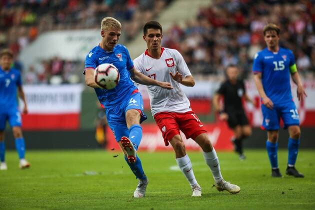 Fußball, U21 EM Quali, Polen Färöer 07.09.2018, Lubin, Pilka nozna. Eliminacje Mistrzostw Europy u-21 Polska - Wyspy Owcze , European football , European Under-21 Championship 2019 Qualifying round , Poland - Faroe Islands , N Z Bartosz Kapustka (POL), Joannes Danielsen (Faroe) , FOT. Adam Jastrzebowski newspix.pl FRANCE OUT !!!! FRA OUT !!! --- Newspix.pl 20180907_awj_1652