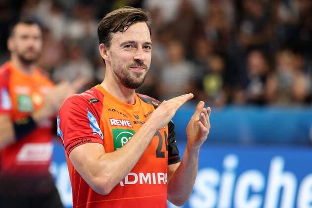Patrick Groetzki (RNL, 24), Einzelbild, Jubel nach dem Schlusspfiff, Sieg, Sieger, Gewinner, jubelt, jubeln, Freude, optimistisch, Action, Aktion, Handball, Champions League, Rhein-Neckar Löwen - Barca Lassa,