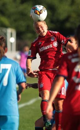 12.09.2018 Subotica(Serbia) ZFK Spartak Subotica-FC Bayern München UEFA women s football champions league round of 32 Leonie Maier FC Bayern München :