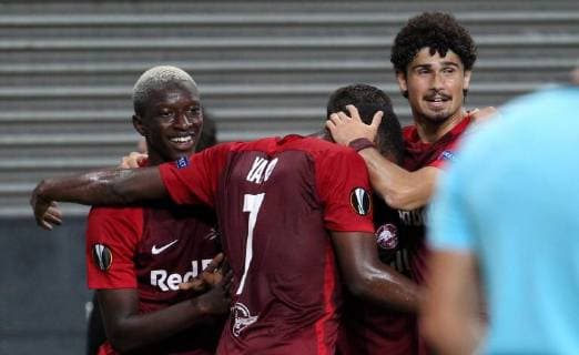 GER, Europa League, Gruppen B, RasenBallsport Leipzig vs Besiktas Istanbul 20.09.18 , Leipzig, Red Bull Arena, GER, Saison 2018 2019, UEFA Europa League, Gruppe B, 1.Spieltag von 6 RasenBallsport Leipzig vs FC Red Bull Salzburg im Bild Torjubel Amadou Haidara (Salzburg) nach dem Tor zum 0:2 , hier mit Reinhold Yabo und Andre Ramalho DFL regulations prohibit any use of photographs as image sequences and or quasi-video