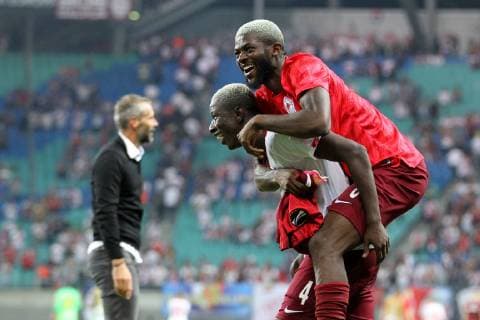 GER, Europa League, Gruppen B, RasenBallsport Leipzig vs Besiktas Istanbul 20.09.18 , Leipzig, Red Bull Arena, GER, Saison 2018 2019, UEFA Europa League, Gruppe B, 1.Spieltag von 6 RasenBallsport Leipzig vs FC Red Bull Salzburg im Bild Schlussjubel Amadou Haidara und Jerome Onguene (Salzburg) DFL regulations prohibit any use of photographs as image sequences and or quasi-video