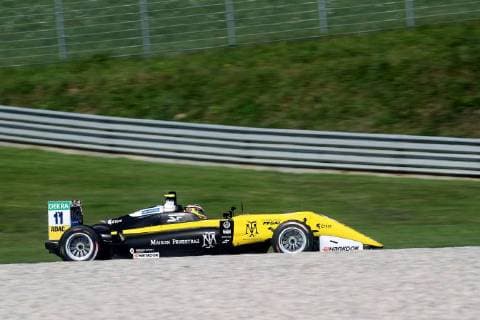 Sacha Fenestraz (FRA) (Carlin - Dallara F317-Volkswagen) bei der FIA Formel 3 Europameisterschaft auf dem Red Bull Ring. Copyright Thomas Pakusch