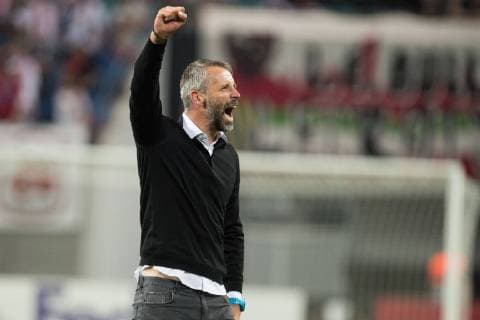 Marco ROSE (Trainer Salzburg) jubelt nach dem Spielende, Jubel, jubeln, jubelnd, Freude, cheers, celebrate, Schlussjubel, halbe Figur, Halbfigur, Gestik, Geste, Fussball Europa League, Gruppenphase, Gruppe B, 1. Spieltag, RB Leipzig (L) - FC Salzburg (Salzburg) 2:3, am 20.09.2018 in Leipzig Deutschland. Â