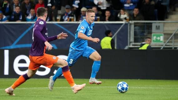 v.li.: Aymeric Laporte (ManCity, 14), Pavel Kaderabek (Hoffenheim, 3), Zweikampf, Spielszene, Duell, duel, tackle, tackling, Dynamik, Action, Aktion, Fussball, UEFA Champions League, TSG 1899 Hoffenheim - Manchester City FC,