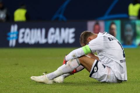 Sport Themen der Woche KW 40 Sport Bilder des Tages Oliver Baumann (Torwart, Hoffenheim, 1), enttäuscht über die Niederlage, Enttäuschung nach dem Schlusspfiff, Verlierer, verloren, Frustration, disappointed, pessimistisch, Fussball, UEFA Champions League, TSG 1899 Hoffenheim - Manchester City FC,