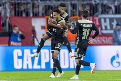 GER, UEFA CL, FC Bayern Muenchen (GER) vs Ajax Amsterdam (NED) 02.10.2018, Allianz Arena, Muenchen, GER, UEFA CL, FC Bayern Muenchen (GER) vs Ajax Amsterdam (NED), Gruppe E, UEFA regulations prohibit any use of photographs as image sequences and or quasi-video, im Bild Jubel nach dem Tor zum 1-1 durch Noussair Mazraoui (Ajax 12) mit David Neres (Ajax 7) Nicolas Tagliafico (Ajax 31)