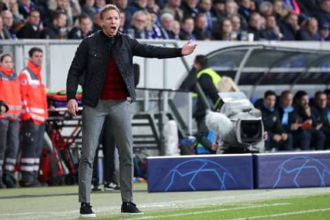 Julian Nagelsmann (Trainer, Cheftrainer, Hoffenheim), gibt Anweisungen, gestikuliert, mit den Armen gestikulieren, gives instructions, gesticulate, Freisteller, Ganzkörper, Einzelbild, Aktion, Action, Fussball, UEFA Champions League, TSG 1899 Hoffenheim - Manchester City FC,