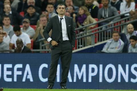 (181004) -- LONDON, Oct. 4, 2018 -- Barcelona coach Ernesto Valverde reacts during the UEFA Champions League Group B match between Tottenham Hotspur and Barcelona at Wembley Stadium in London, Britain, Oct. 3, 2018. Barcelona won 4-2. ) FOR EDITORIAL USE ONLY. NOT FOR SALE FOR MARKETING OR ADVERTISING CAMPAIGNS. NO USE WITH UNAUTHORIZED AUDIO, VIDEO, DATA, FIXTURE LISTS, CLUB LEAGUE LOGOS OR LIVE SERVICES. ONLINE IN-MATCH USE LIMITED TO 45 IMAGES, NO VIDEO EMULATION. NO USE IN BETTING, GAMES OR SINGLE CLUB LEAGUE PLAYER PUBLICATIONS. (SP)BRITAIN-LONDON-FOOTBALL-UEFA CHAMPIONS LEAGUE-TOTTENHAM HOTSPUR VS BARCELONA TimxIreland