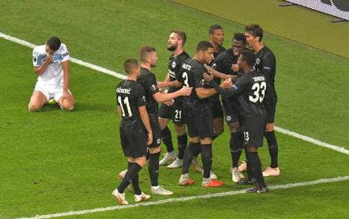 04.10.2018, xblx, Fussball UEFA Europa League, Eintracht Frankfurt - Lazio Rom emspor, v.l. Danny da Costa (Eintracht Frankfurt), Goal scored, Tor zum 4:!, celebrate the goal, Torjubel , Luiz Felipe (Lazio Rom), enttaeuscht, enttaeuscht schauend, dissapointed (DFL DFB REGULATIONS PROHIBIT ANY USE OF PHOTOGRAPHS as IMAGE SEQUENCES and or QUASI-VIDEO) Frankfurt am Main