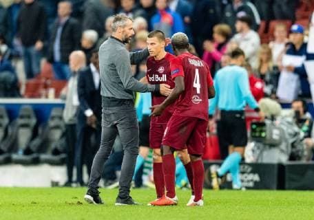 04.10.2018, Red Bull Arena, Salzburg, AUT, UEFA EL, FC Salzburg vs Celtic Glasgow, Gruppe B, im Bild v.l. Trainer Marco Rose (FC Salzburg), Stefan Lainer (FC Salzburg), Amadou Haidara (FC Salzburg) during the UEFA Europa League Group B Match between FC Salzburg and Celtic Glasgow at the Red Bull Arena in Salzburg, Austria on 2018 10 04. Salzburg