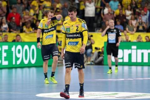 v.li.: Steffen Fäth (RNL, 23), Andre Schmid (Andy Schmid, RNL, 2), enttäuscht über die Niederlage, Enttäuschung nach dem Schlusspfiff, Highlight, Verlierer, verloren, Frustration, disappointed, pessimistisch, Handball, DKB Bundesliga, Rhein-Neckar Löwen - THW Kiel,