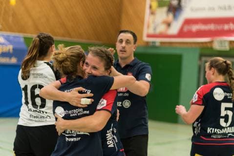 Lisa Gebhard (SG H2Ku Herrenberg Kuties 19), SG H2Ku Herrenberg Kuties vs. DJK MJC Trier, Handball, 2.Bundesliga, Frauen, HBF, Saison 18 19, 14.10.2018, SG H2Ku Herrenberg Kuties vs. DJK MJC Trier, Handball, 2.Bundesliga, Frauen, HBF, Saison 18 19, 14.10.2018 Herrenberg Copyright: xEIBNER Wolfgang_Frankx EP_WFK